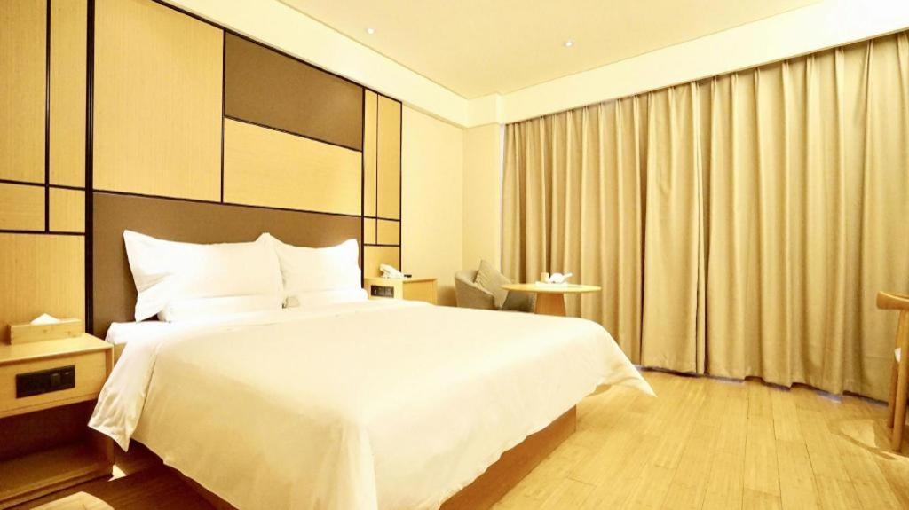 Ji Hotel Lujiazui Babaiban Shanghai Exterior photo