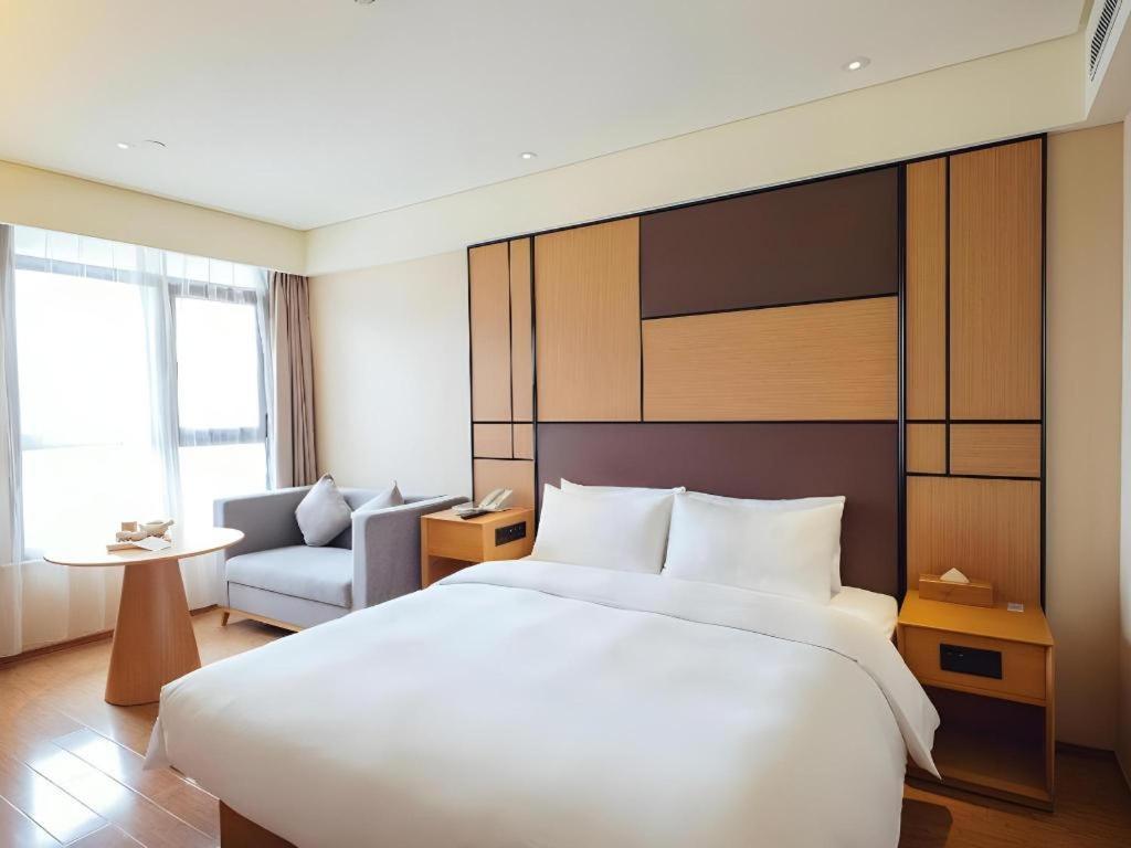Ji Hotel Lujiazui Babaiban Shanghai Exterior photo