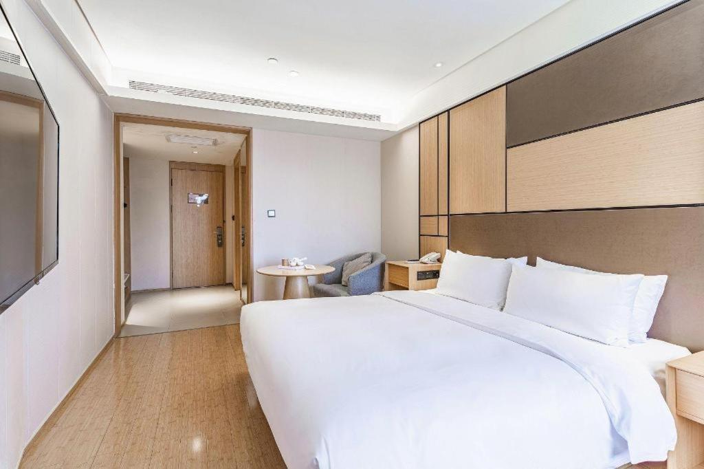 Ji Hotel Lujiazui Babaiban Shanghai Exterior photo