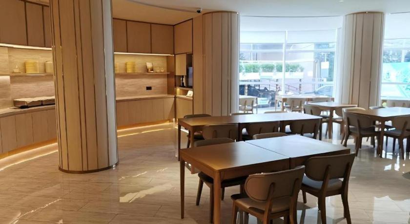 Ji Hotel Lujiazui Babaiban Shanghai Exterior photo